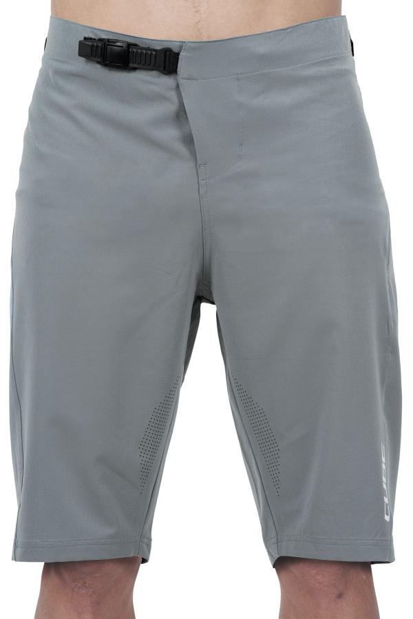 CUBE VERTEX Lightweight Baggy Shorts Größe: L