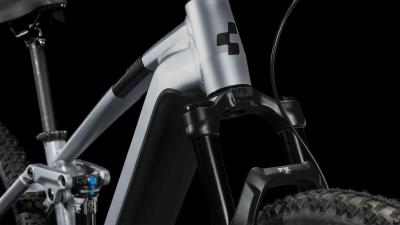 Cube Stereo Hybrid 120 Race 750 polarsilver'n'black Größe: L Produktbild 6