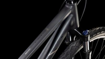 Cube Nature ONE black'n'black Größe: Trapeze 46 cm Produktbild 1