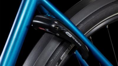 Cube Supreme Hybrid Deluxe ONE 625 electricblue'n'black Größe: Easy Entry 42 cm Produktbild 3