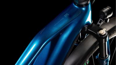 Cube Kathmandu Hybrid EX 800 electricblue'n'chrome Größe: Trapeze 46 cm Produktbild 1