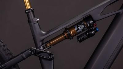 Cube Stereo Hybrid ONE44 HPC AT 800 carbon'n'gold Größe: L Produktbild 2