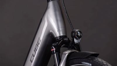 Cube Supreme Hybrid Deluxe Pro 600 quicksilver'n'grey Größe: Easy Entry 54 cm Produktbild 5