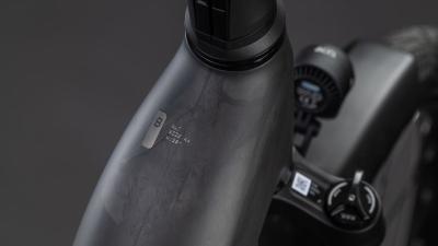 Cube Kathmandu Hybrid ONE11 HPC SLT 800 carbon'n'silverdust Größe: Easy Entry 54 cm Produktbild 1