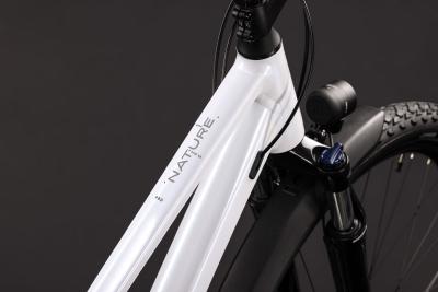 Cube Nature Pro FE metallicwhite'n'reflex Gr&ouml;&szlig;e: Trapeze 54 cm Produktbild 1
