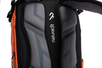 CUBE Rucksack EDGE TRAIL X Actionteam Produktbild 1